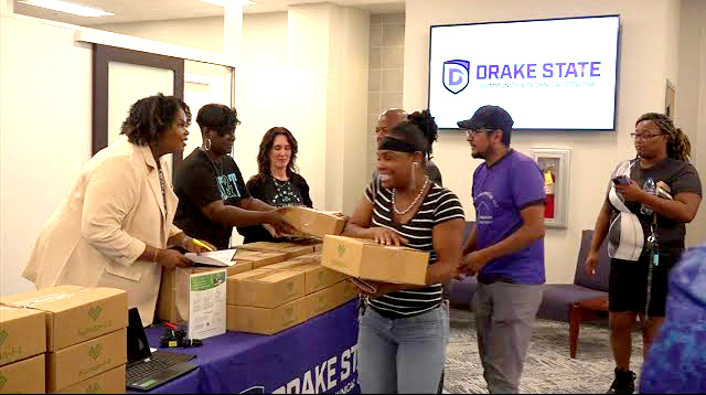 AT&T and Human IT Provide 70 Refurbished Laptops to Drake State Community & Technical College