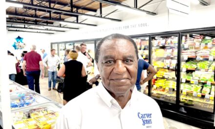 New supermarket opens, bringing fresh food and hope to a struggling Alabama steel town