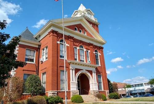 Butts County Courthouse