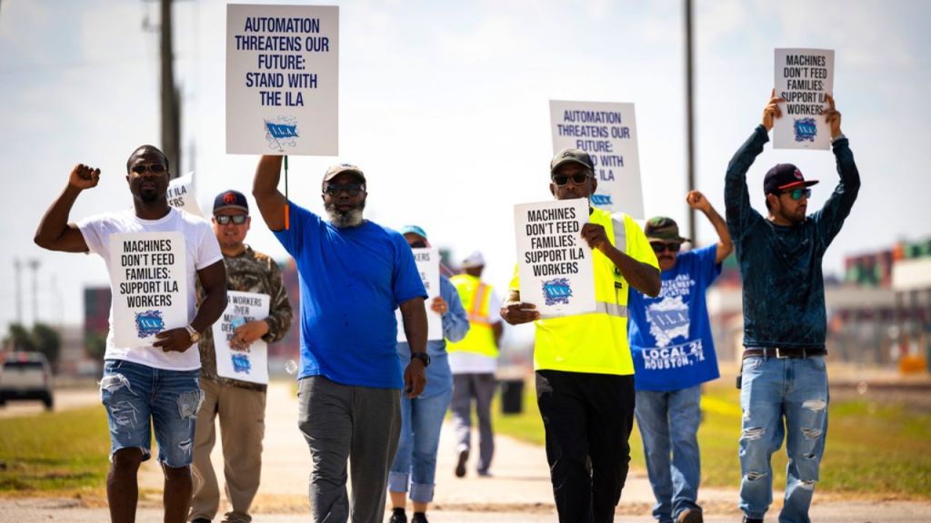 Dockworkers’ union suspends strike until Jan. 15 to allow time to negotiate new contract