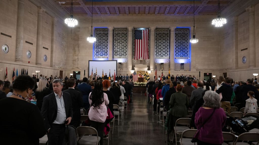 Members of 74th Baltimore City Council sworn in as new president takes the reins