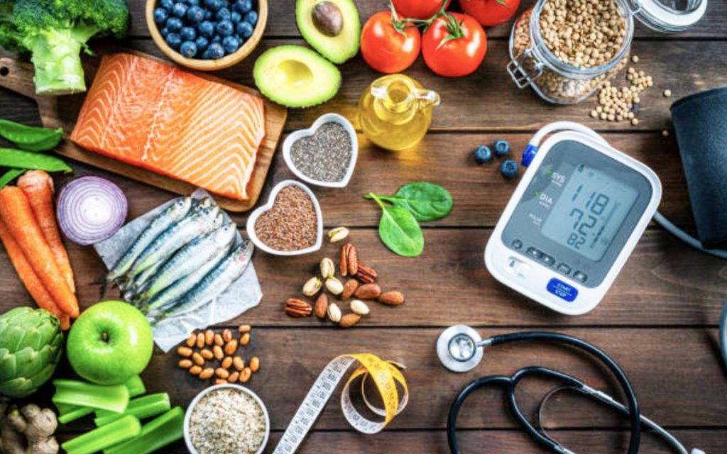 7 Simple Ways To Naturally Lower High Blood Pressure