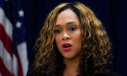 Civil rights advocates, lawmakers urge President Biden to pardon Marilyn Mosby