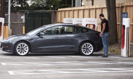 Why are there no Tesla dealerships in Alabama?