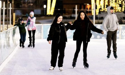 7 places to go ice skating in Alabama this holiday season