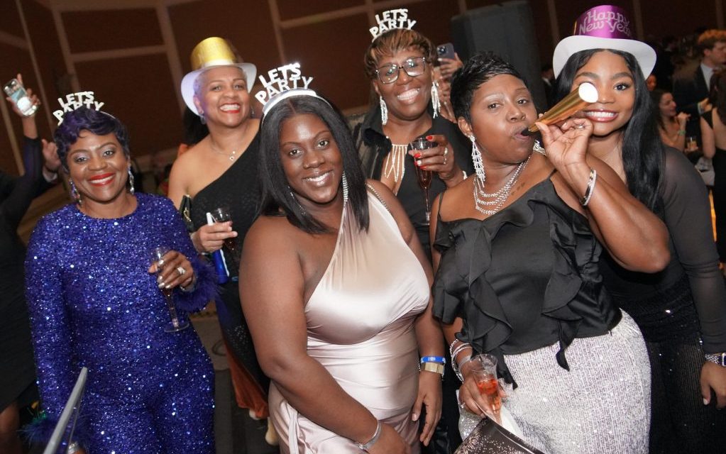D.C. residents enjoy New Year’s Eve Cirque du 2025 International Global Gala