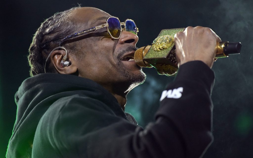 Backlash for Snoop Dogg’s performance is getting louder