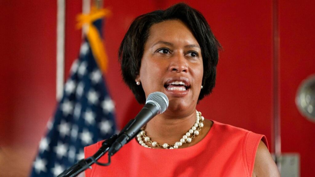 Mayor Bowser and OSSE announce multi-million dollar investment into high impact tutoring