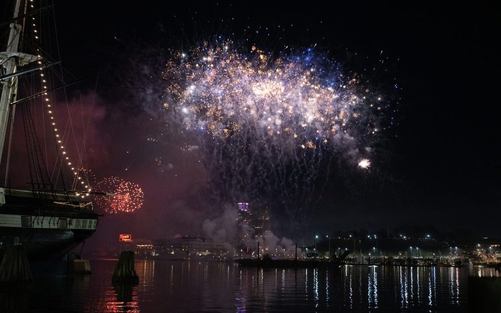 Baltimore rings in New Year with Inner Harbor fireworks