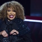 Roberta Flack, Grammy-Winning ‘Killing Me Softly’ Singer With an Intimate Style, Dies at 88