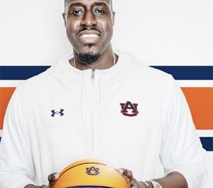 Larry Vickers leaves Norfolk State to take over Auburn women’s hoops