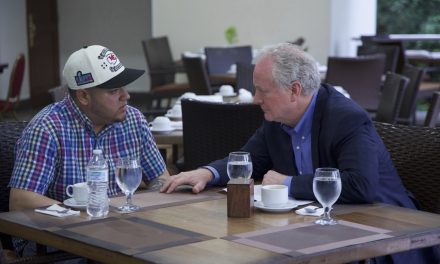 Maryland Sen. Van Hollen meets with Abrego Garcia in El Salvador amid court fight over US return