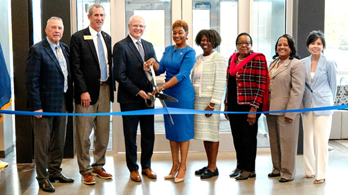 Drake State Community and Technical College Hosts Ribbon-Cutting for Leidos Advanced Training Complex
