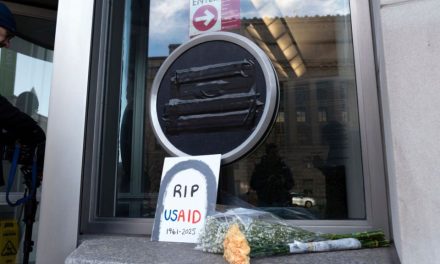 Supreme Court blocks reinstatement of fired federal workers