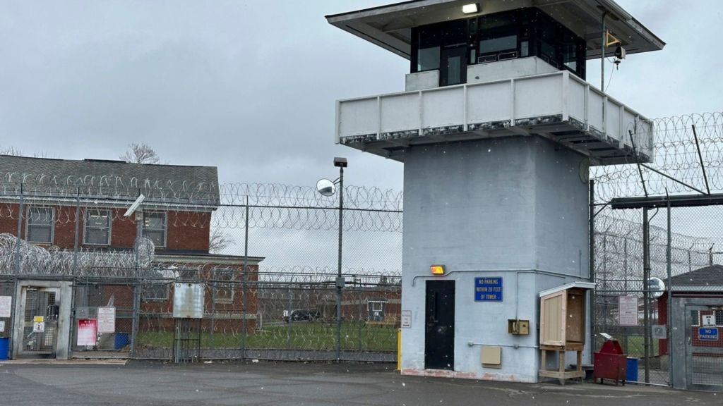 NY prison guards beat an inmate to death then tried to cover it up, prosecutors say