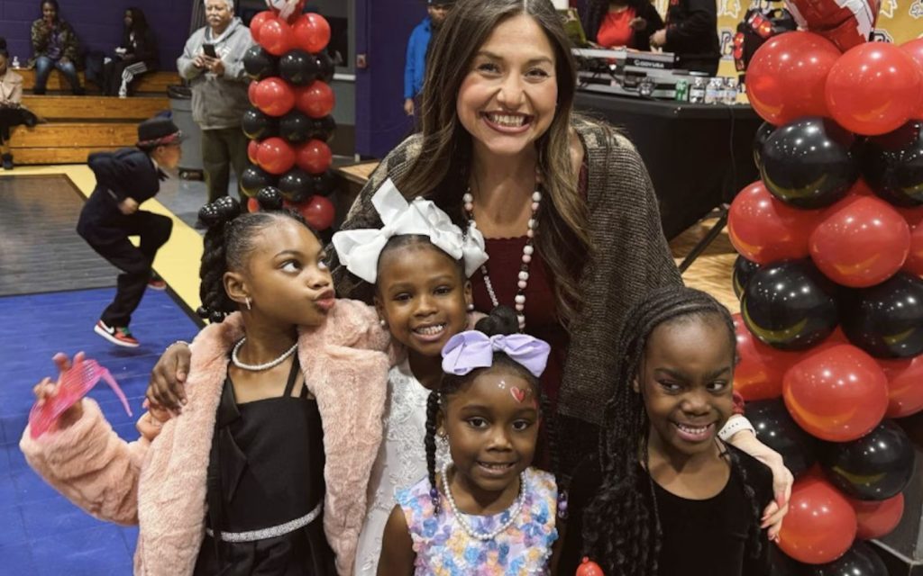 Pleasant Grove Teacher’s Act of Kindness Goes Viral,Lands  Student and Mom on National TV