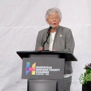 Ivey Urges Lawmakers to Pass School Cell Phone Ban, Public Safety Bills in Final Legislative Days