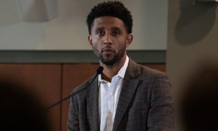 Mayor Scott hosts town hall to address budget concerns