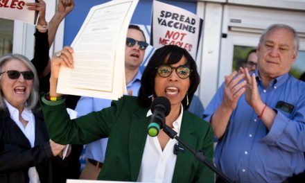 Sen. Alsobrooks calls on RFK to resign 