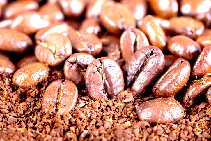 5 Incredible Benefits Of Recycled Coffee Grounds