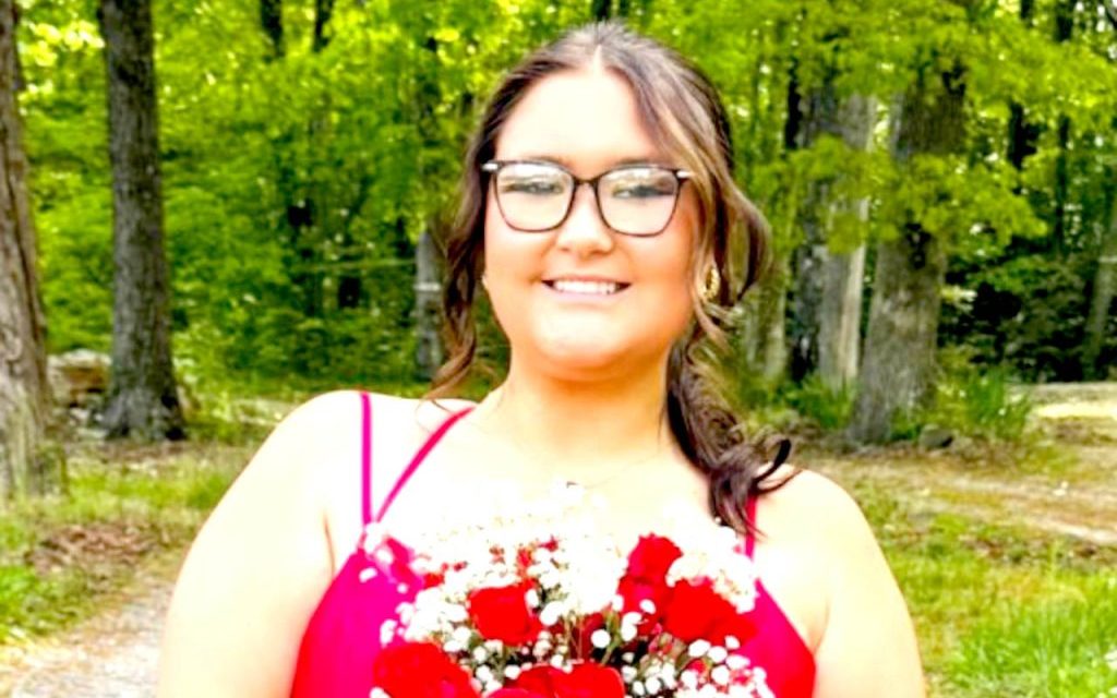 Family of Alabama teen killed in crash sues 3 restaurants for serving alleged DUI driver 18 drinks