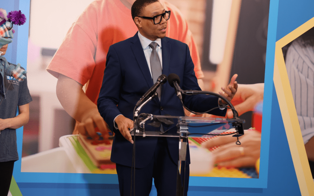 DCPS rolls out districtwide phone ban to cut distractions
