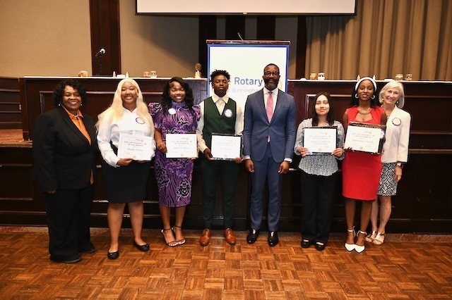 BCS Chief Academic and Accountability Officer Dr. Pamela Williams, Jaeda Davis, Aneria Harris, KJ Osborne, Mayor Randall Woodfin, Ashley Valdivia, Mariama Diallo, Board of Member Mary Boehm