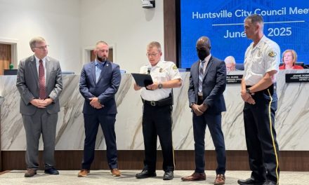 Blazing Courage: HPD Investigator Pulls Officer from Burning Patrol Car