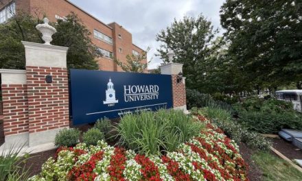 Howard University president announces departure 
