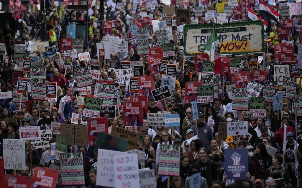 Thousands protest for a ‘Free DC’ on the fourth week of federal control in Washington