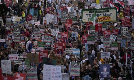 Thousands protest for a ‘Free DC’ on the fourth week of federal control in Washington