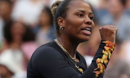 Townsend keeps focus amid controversy