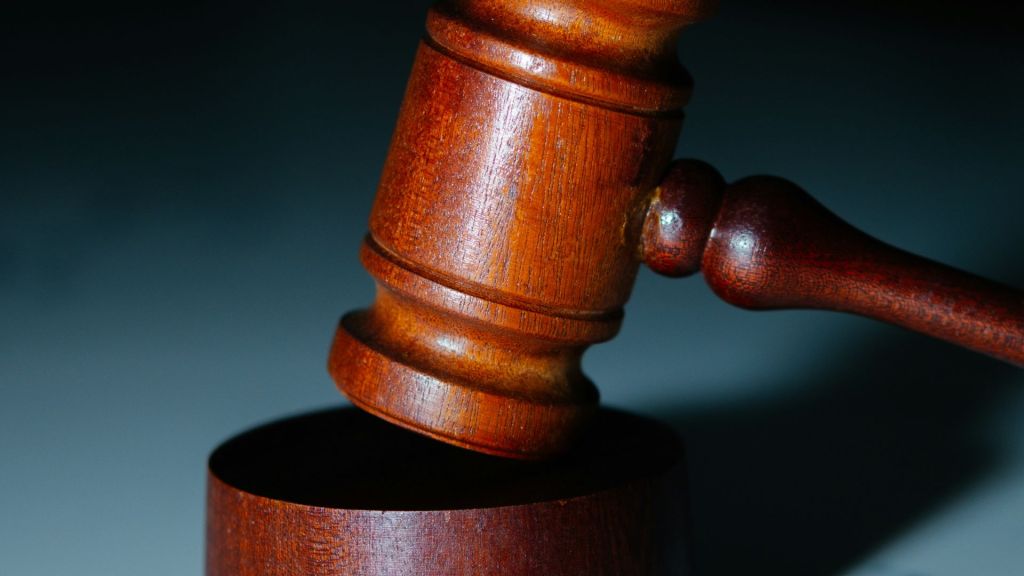 Sinclair Broadcast Group to pay $100k in race discrimination settlement