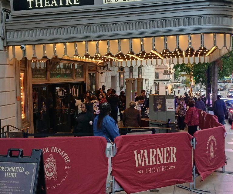 Kamala Harris draws sold-out D.C. crowds on book tour, urges Democrats to stay in the fight