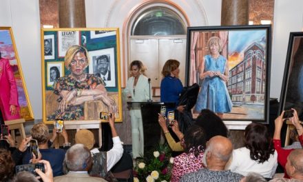 Former Baltimore mayors honored with portrait unveiling