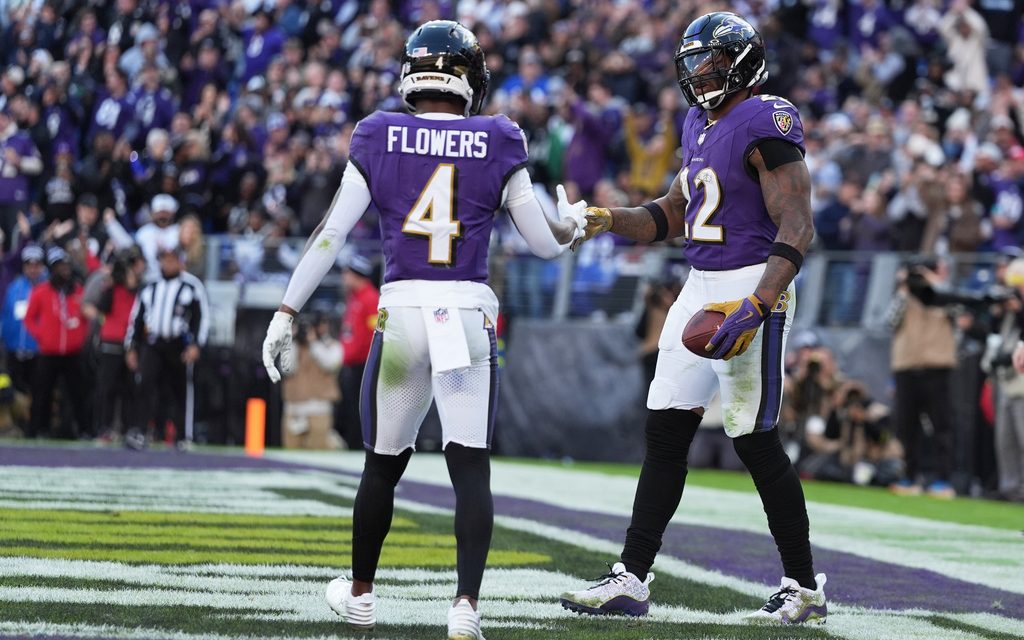 Henry rushes for 2 TDs to help sluggish Ravens to fifth straight win, 23-10 over Jets