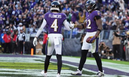 Henry rushes for 2 TDs to help sluggish Ravens to fifth straight win, 23-10 over Jets