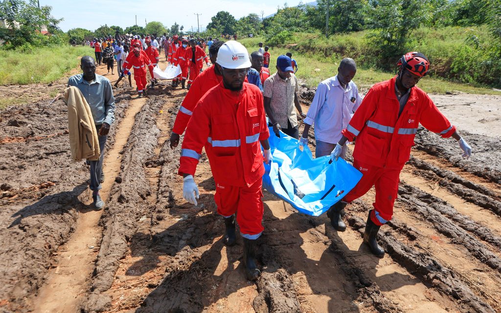 Kenyan landslide death toll rises to 26 as flash floods hamper search for survivors