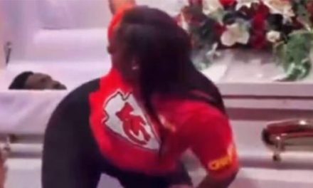 Outrage Erupts After Woman Twerks in Front of Open Casket During Funeral With Children Present