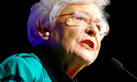 Gov. Ivey Spotlights Moseley Family as Face of Alabama’s CHOOSE Act   