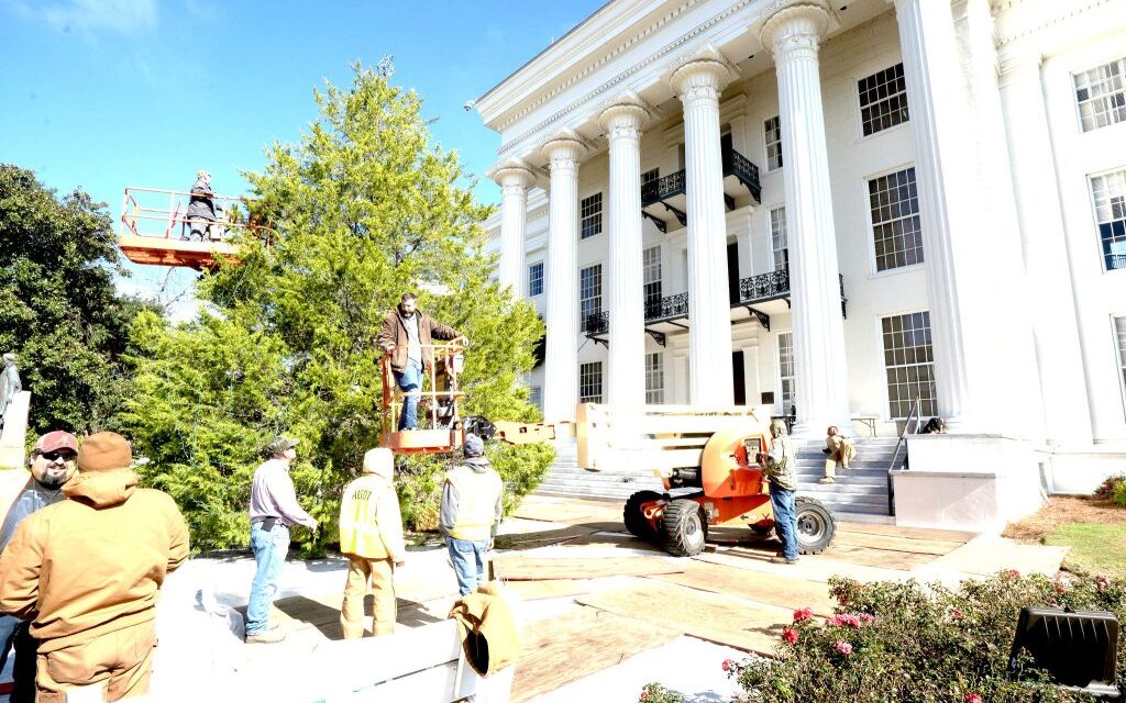 Holiday Spirit Takes Root at the Capitol Thanks to ALDOT’s Dedicated Workforce