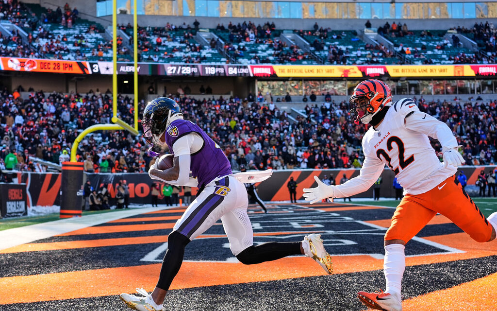Lamar Jackson’s 2 TD passes, long pick-6 propel Ravens to 24-0 win over Bengals