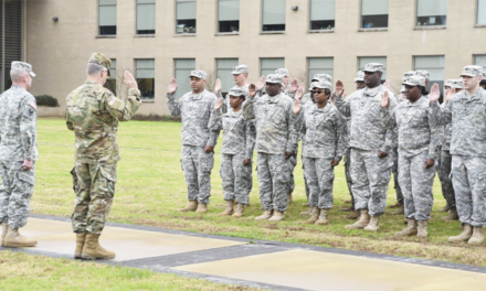 Ivey Signs Executive Order to Boost Alabama National Guard Recruitment, Readiness