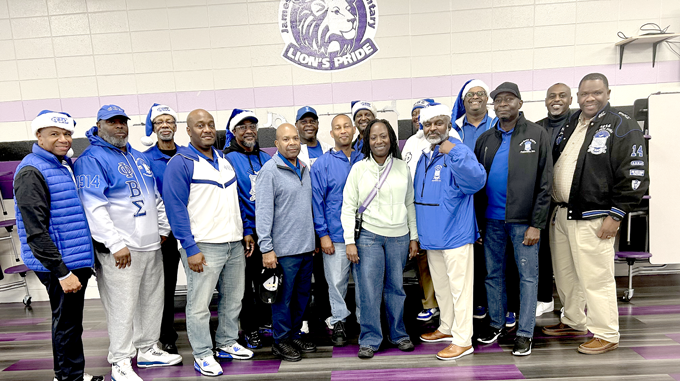 BLU Santa Brings Holiday Cheer and Academic Celebration to Dawson Elementary