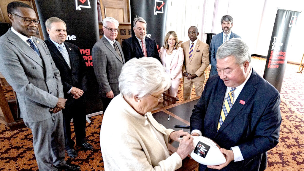 Gov. Ivey Signs “Game Plan” Package to Strengthen Alabama’s Economic Future Speakin’ Out News 