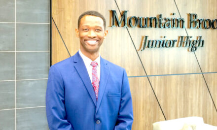 Alabama Senate Candidate Calls on Britt, Tuberville to Stop Trading Stocks in Office