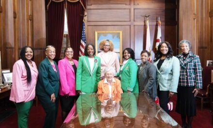 Gov. Kay Ivey meets with AKA Leadership South Class 20 at State Capitol