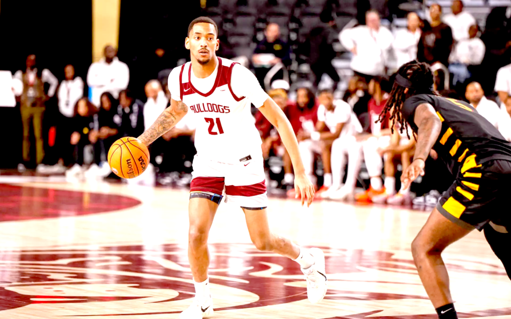 Bulldogs Struggle in Home Loss to Wildcats