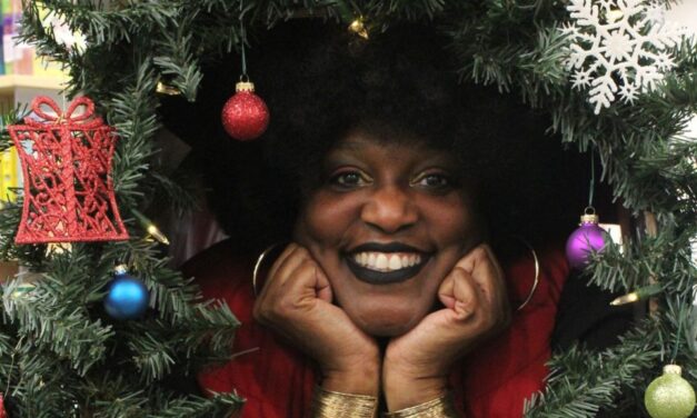 Georgia teacher Linda Davis killed in car crash as man flees ICE