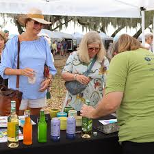 Art, Community and Tradition: 65th Annual “Art on the Lake” Returns to Guntersville